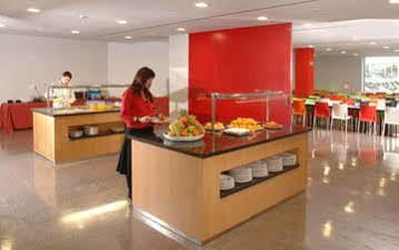 àgora Bcn. Residencia Universitaria Internacional *