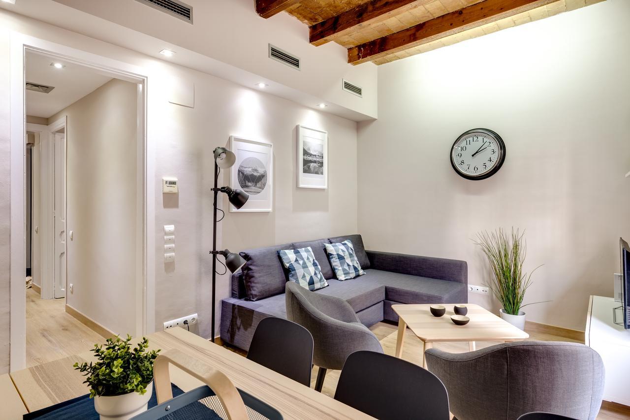 Renovated & Classic 3-bedroom Sagrada Familia Apt. Apartamento Barcelona