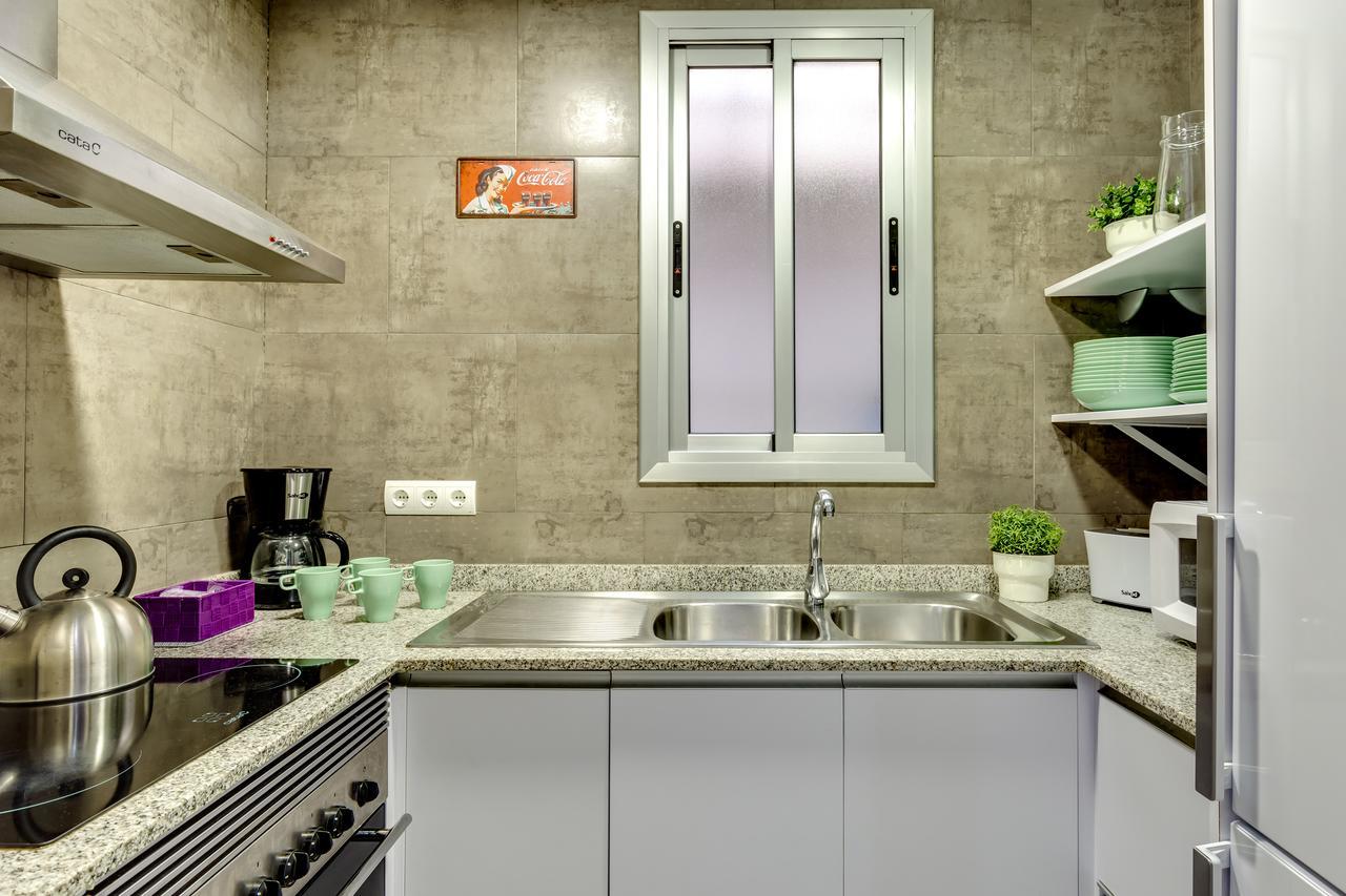 Renovated & Classic 3-bedroom Sagrada Familia Apt. Apartamento Barcelona