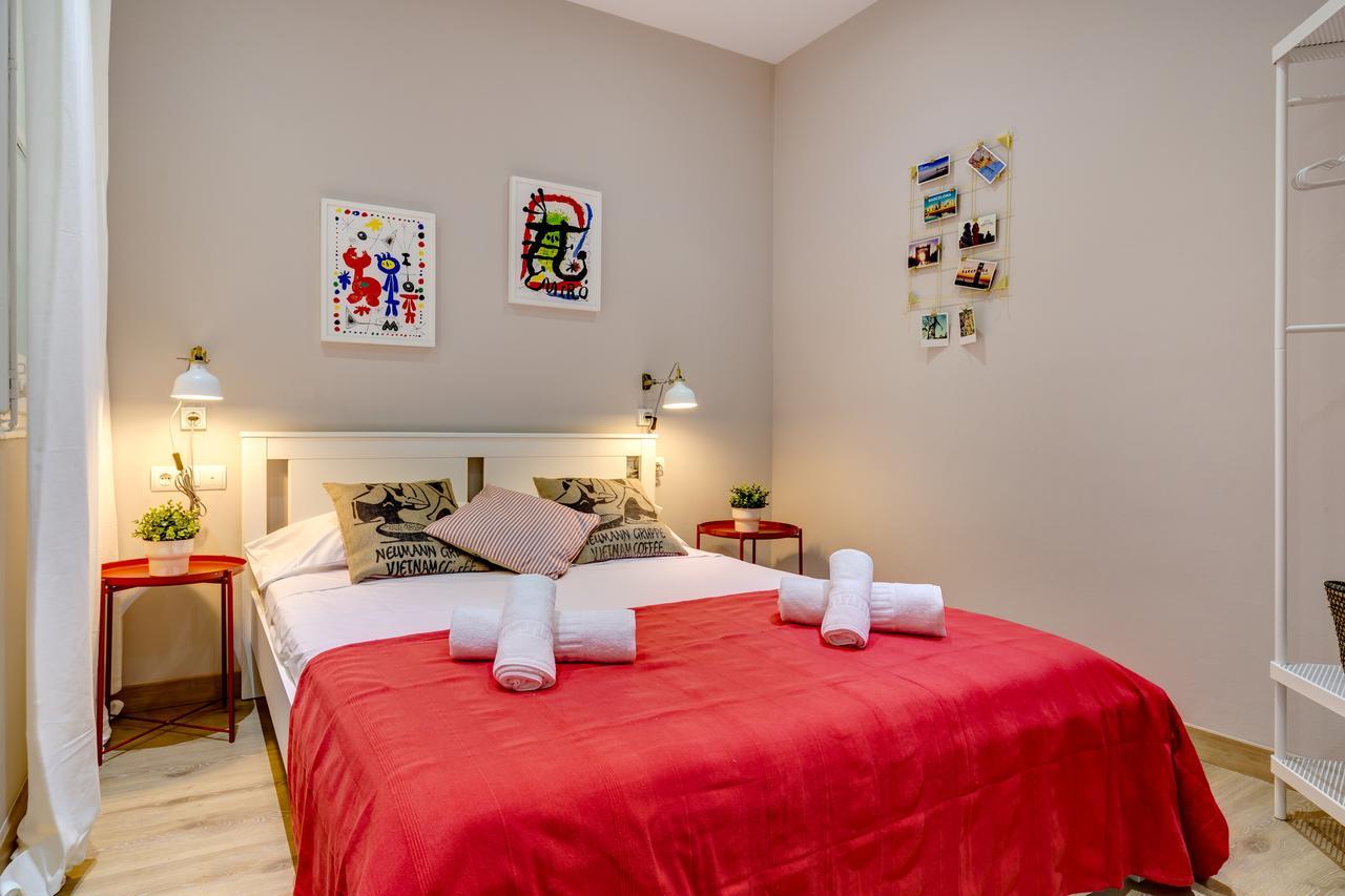 Apartamento Renovated & Classic 3-bedroom Sagrada Familia Apt. *