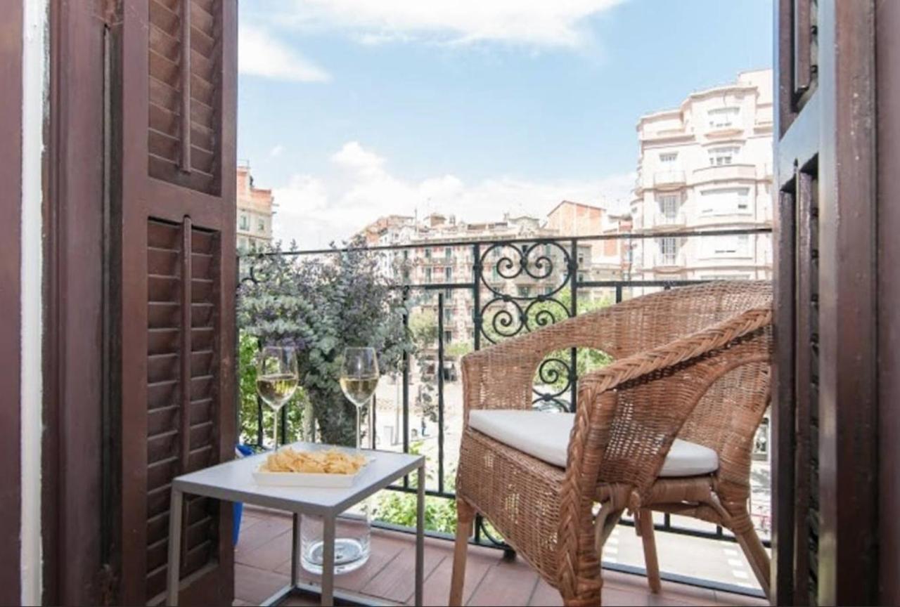 Priority Fira Apartments Appartement