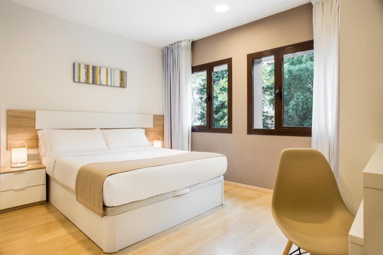 Ginosi Pedralbes Hotel 3*