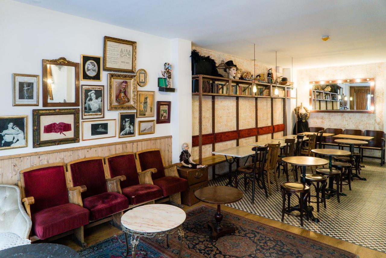 Pars Teatro (adults Only) Auberge de jeunesse *