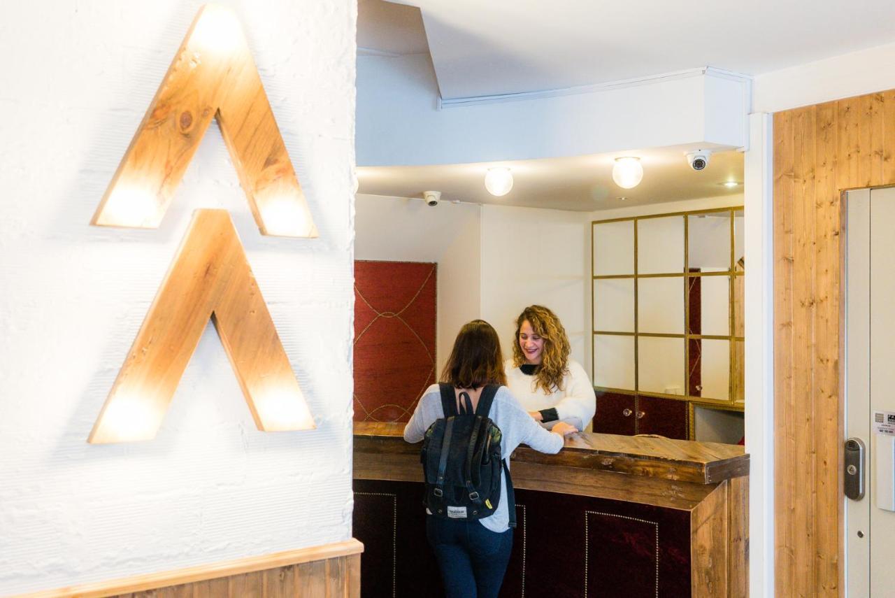 Pars Teatro (adults Only) Auberge de jeunesse