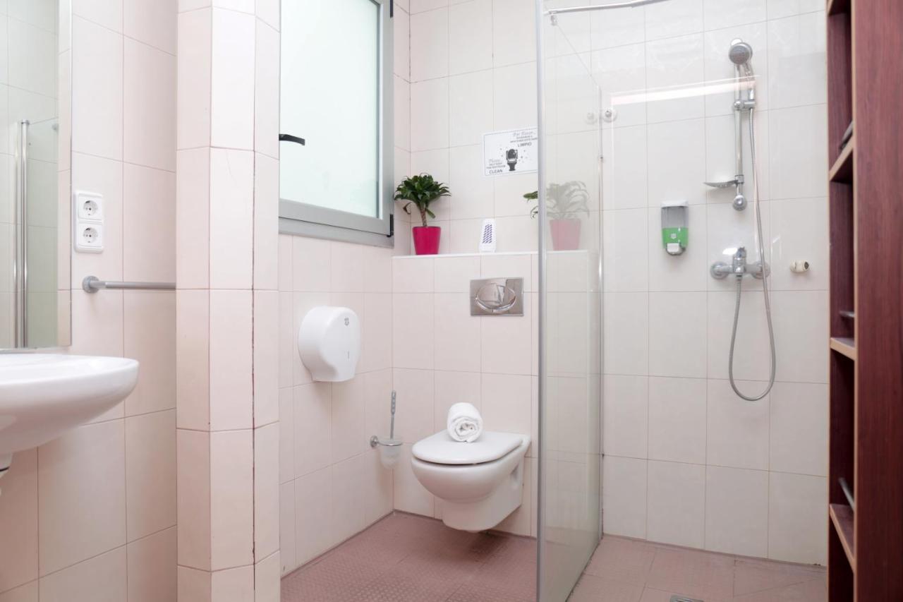 Mora Guest house *