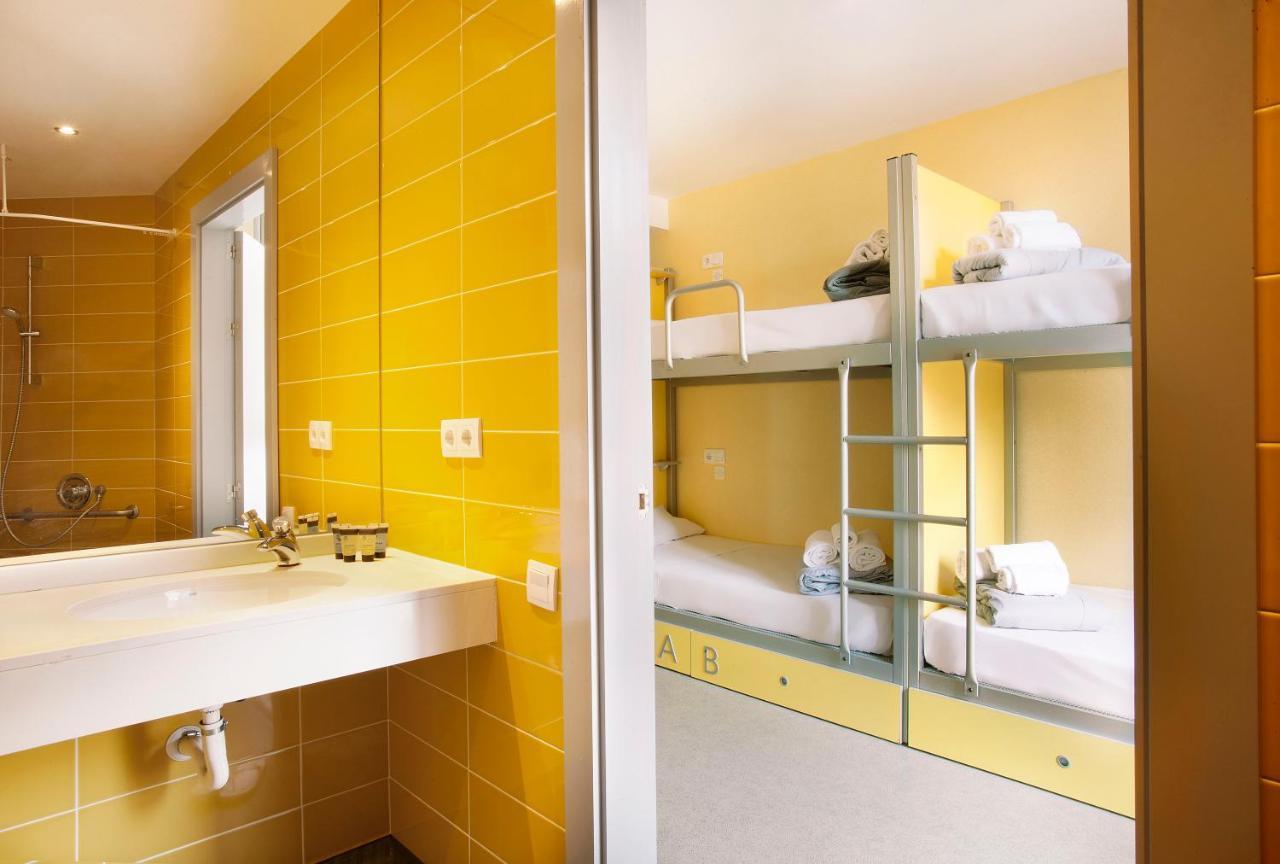 Twentytu Hostel