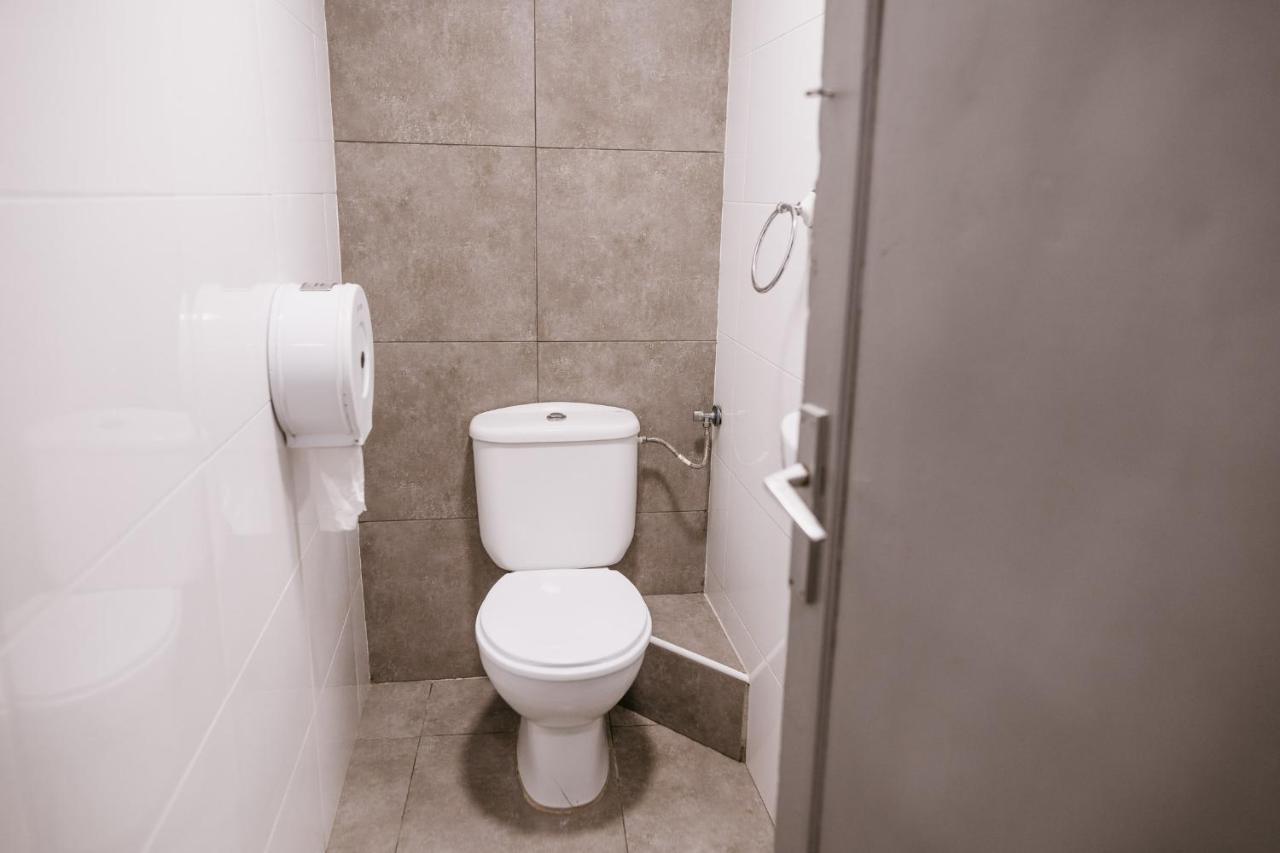 45 Guest house *