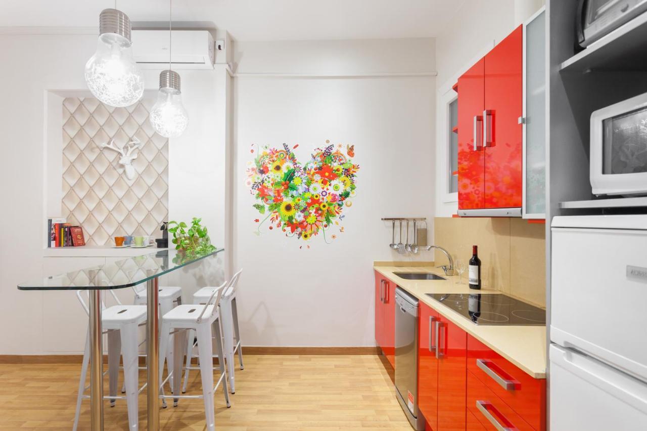 Apartment Art House Fira Apartments
