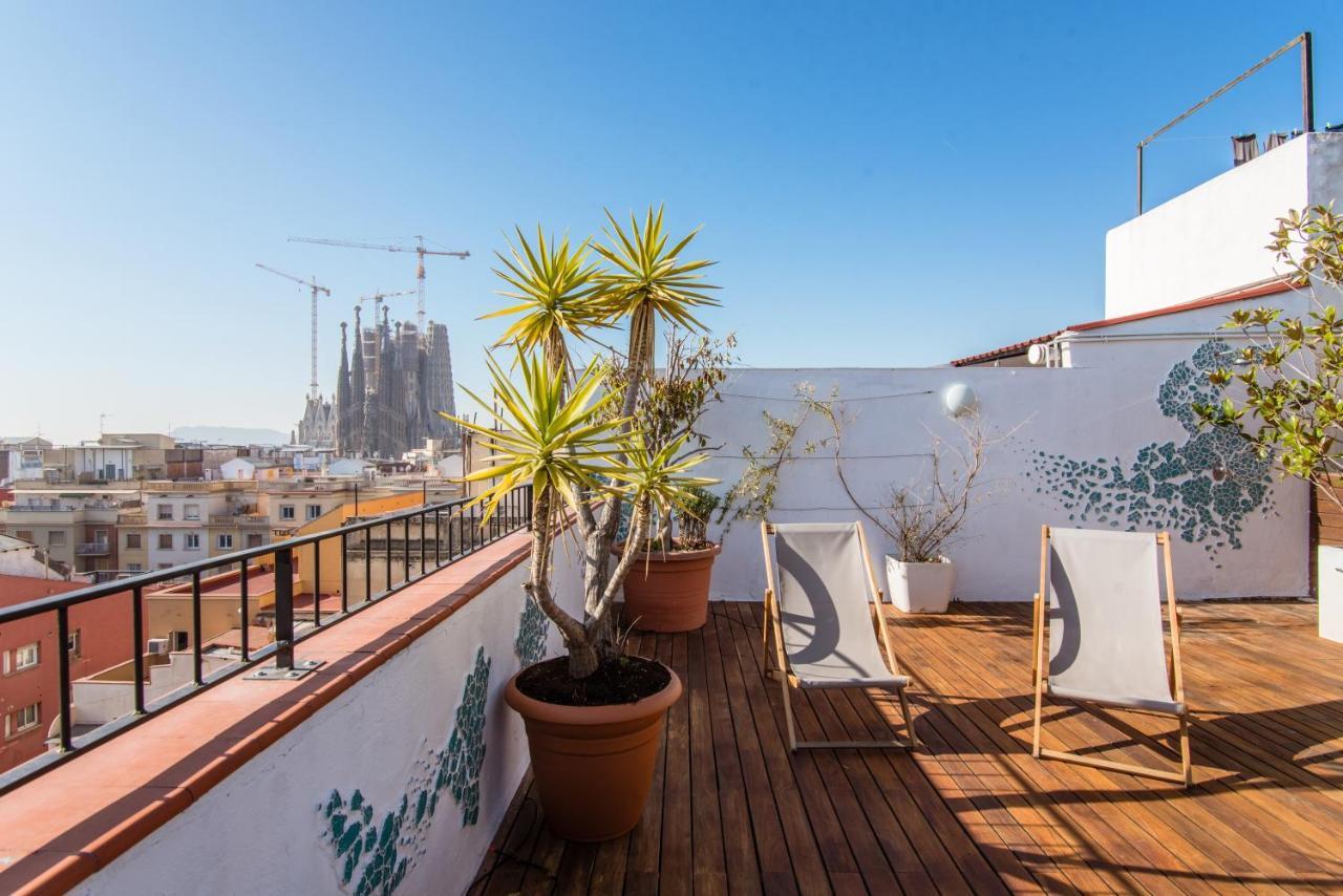 Exclusive Sagrada Familia Penthouse With Sea Views Appartement Barcelone