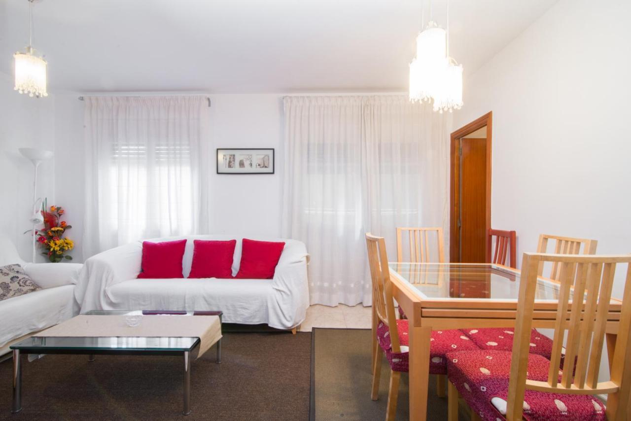 Torrassa Fira Apartment *