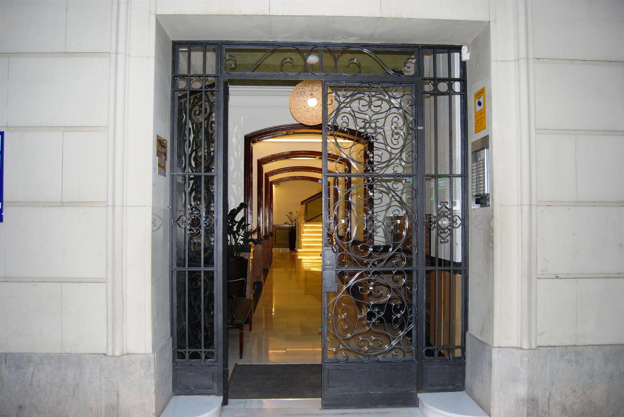Eixample Building By Mercedes Heritage Apartment