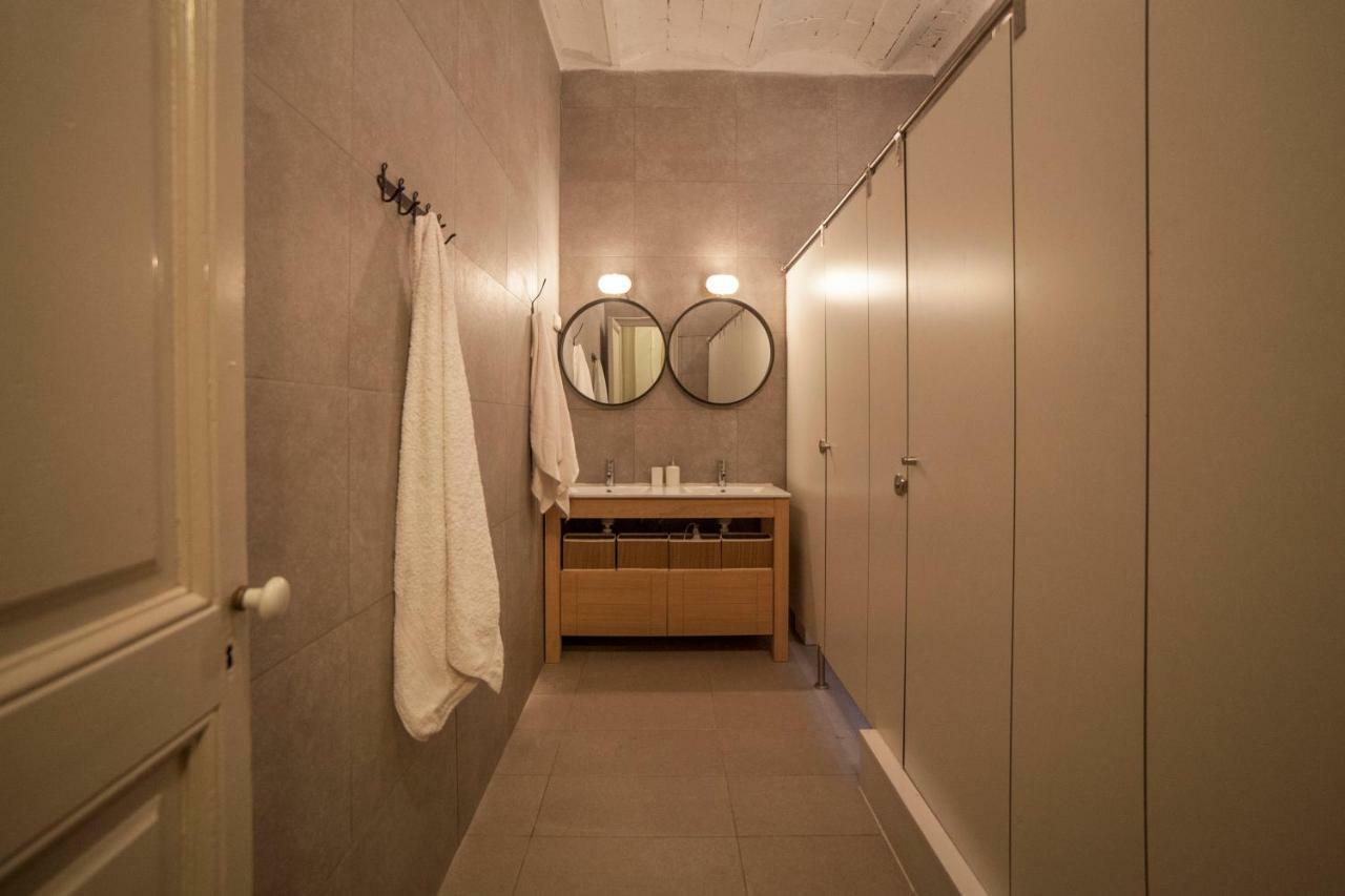 B21-apartamento Modernista Grupos