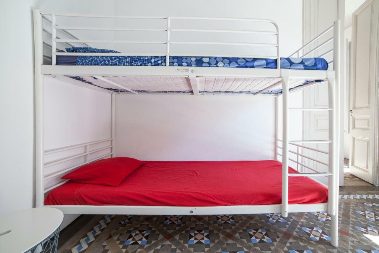 B21-apartamento Modernista Grupos * Barcelona
