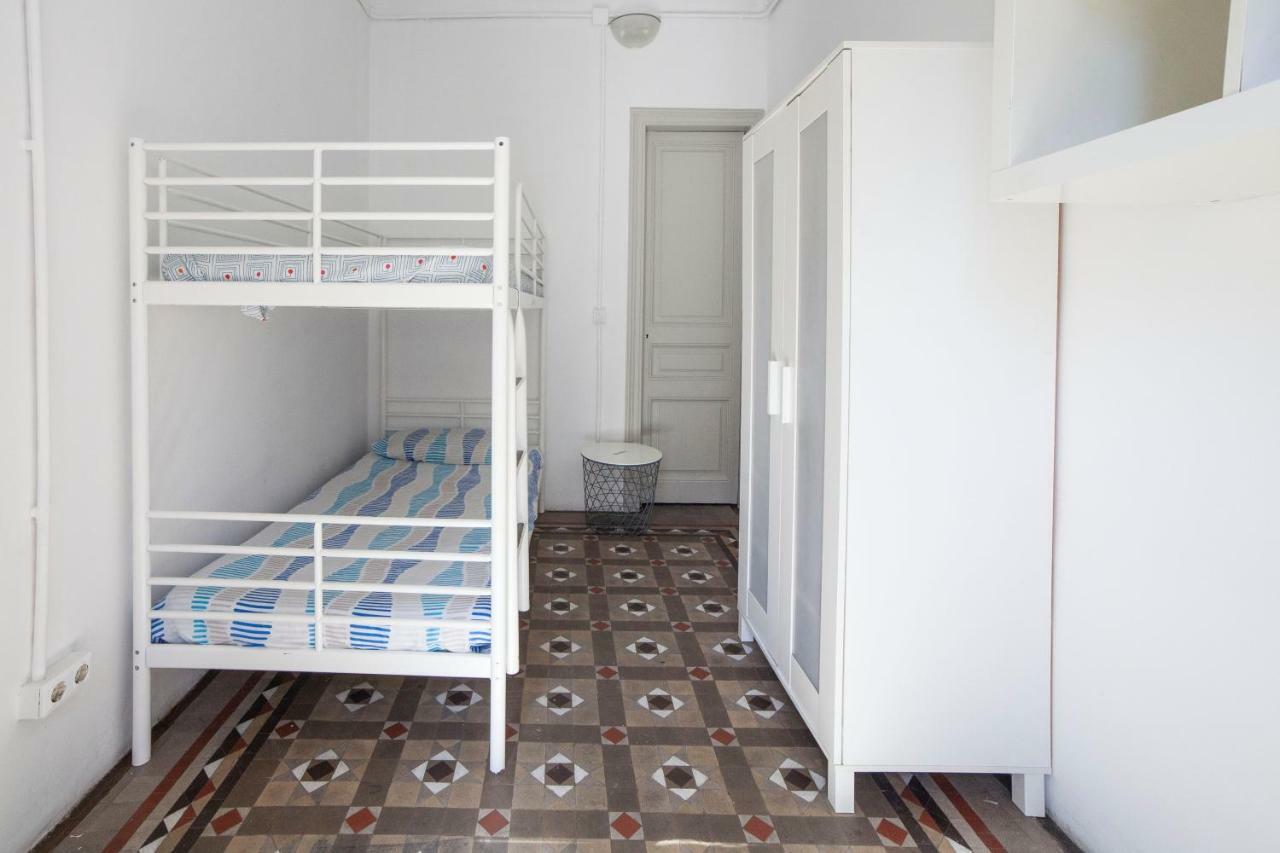 Apartment B21-apartamento Modernista Grupos