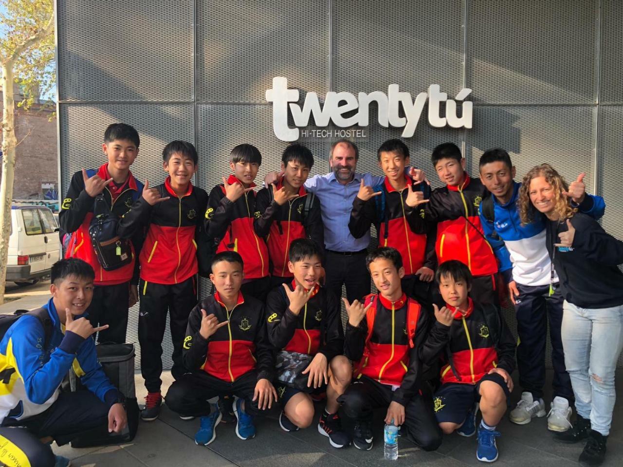 Twentytu *