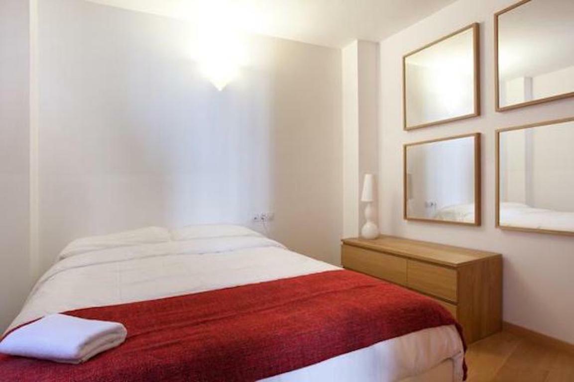 Apartment Spacious For Families Near Park Guell Barcelona
