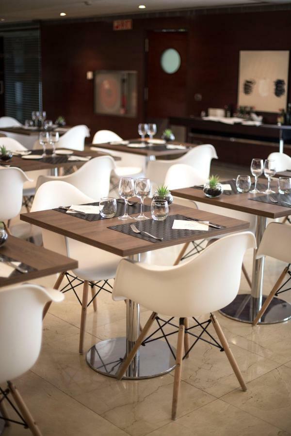 Hotel Zenit Borrell 4*