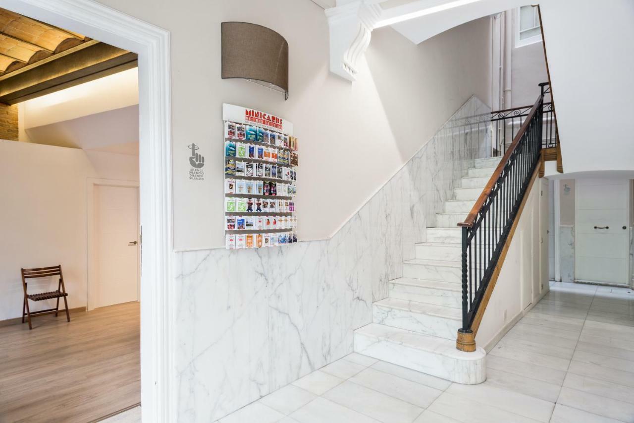 Aparthotel Bcnstop Parc Gueell