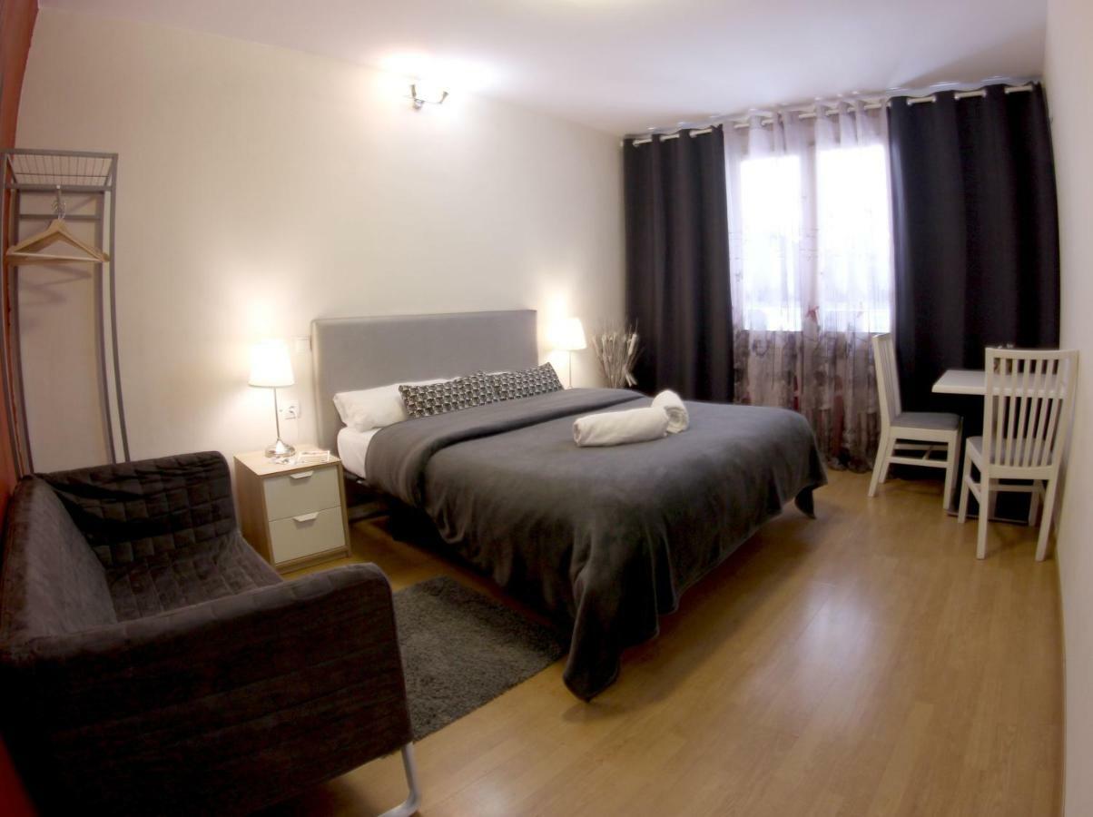Bruc I & Ii Guest house