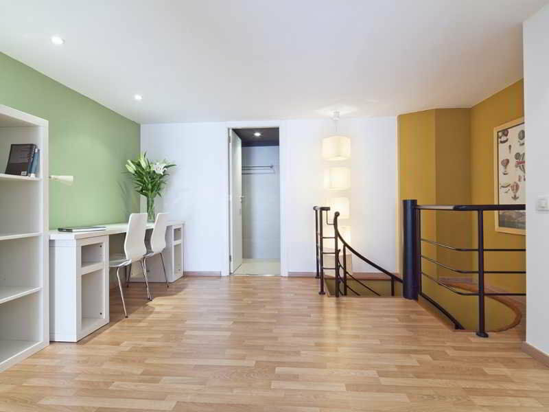 Apartment Inside Sants Barcelona