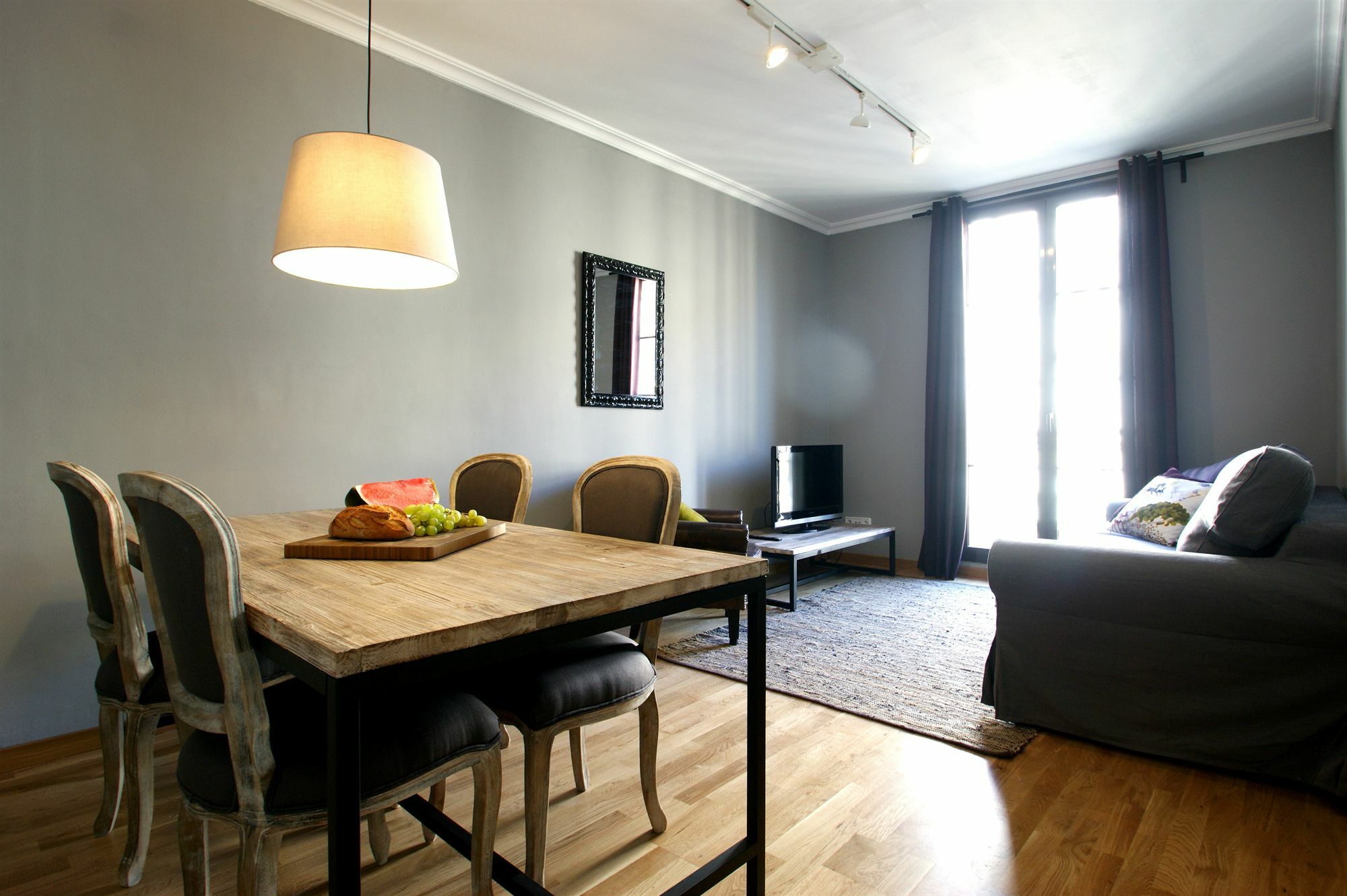 Short Group Paseo De Gracia Serviced Apartment Barcelona