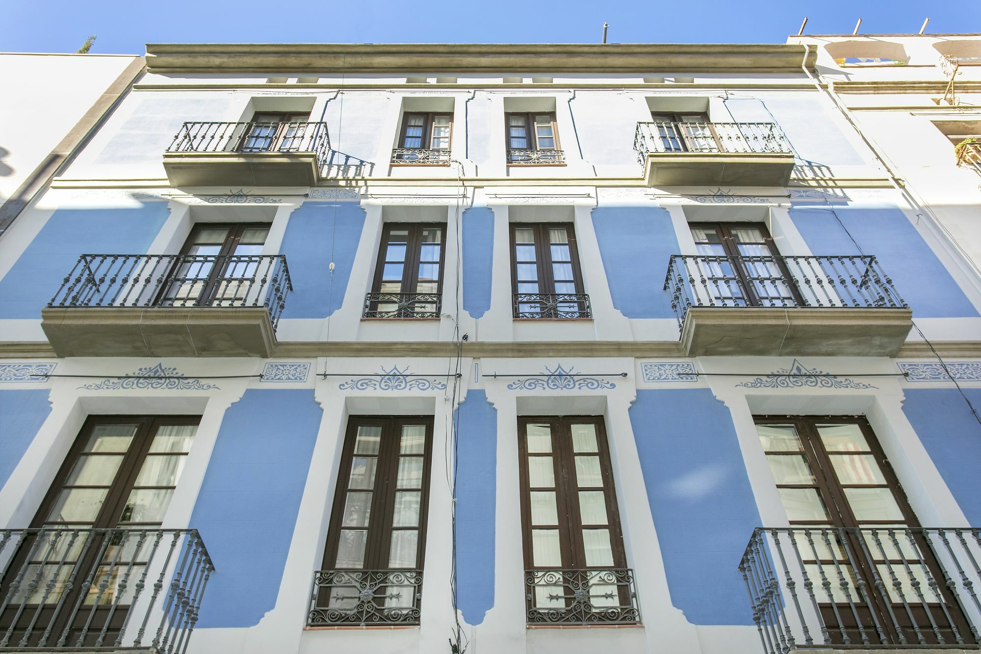 Gracia Blue Suites *