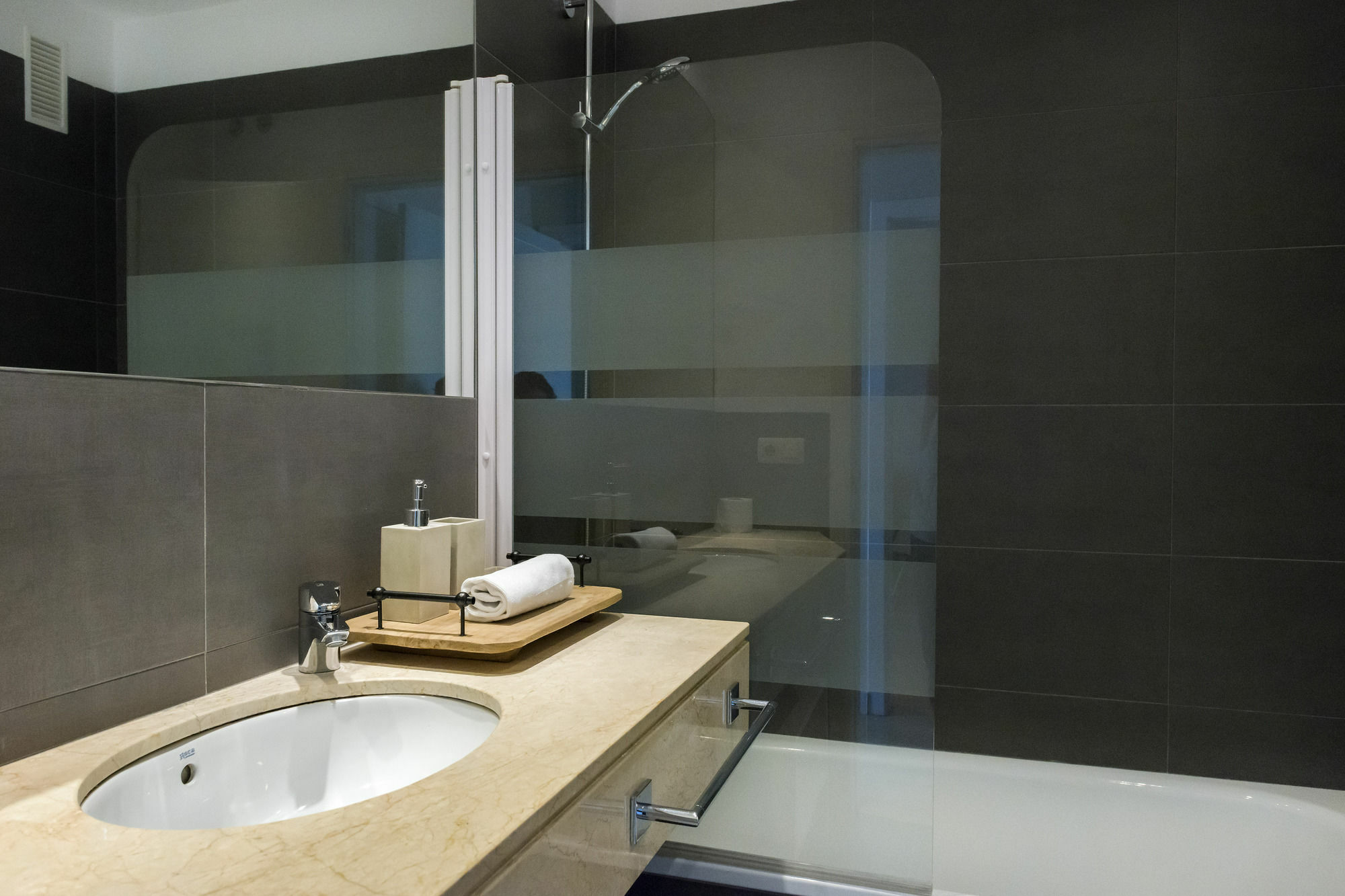 Four Petals Boutique Apartamento *