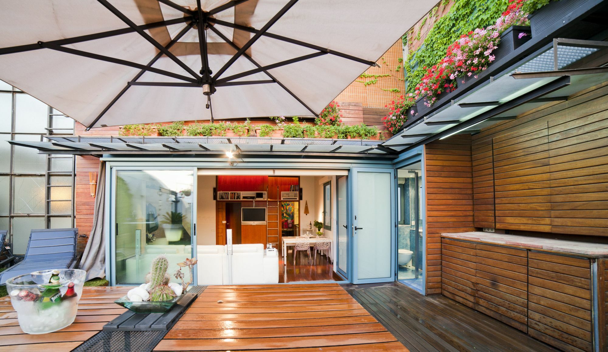 Watermelon - Modernist Terrace Flat I *