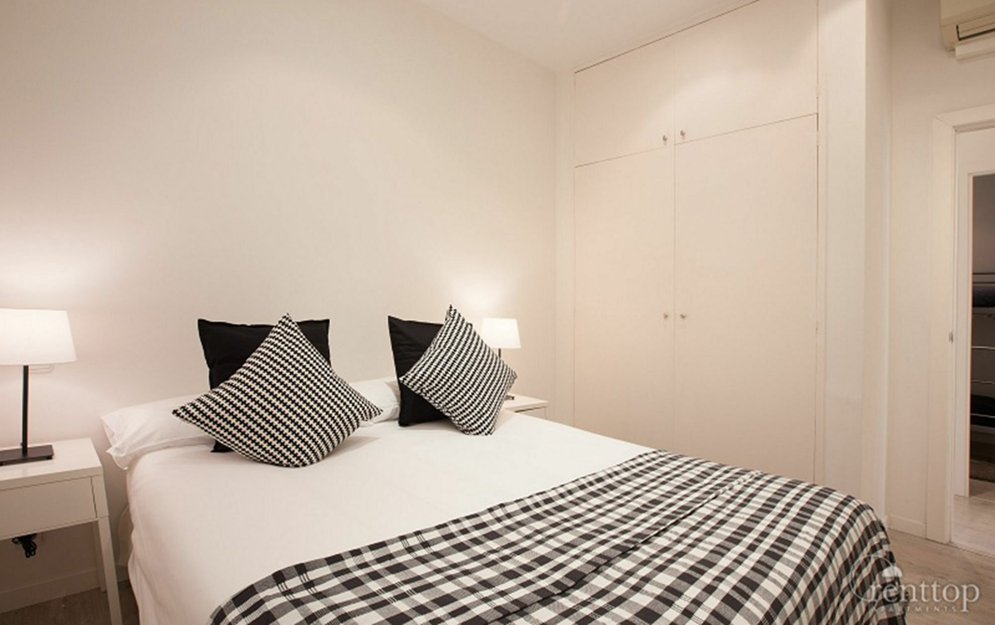 Rent Aparments Diagonal-aribau * Barcelona