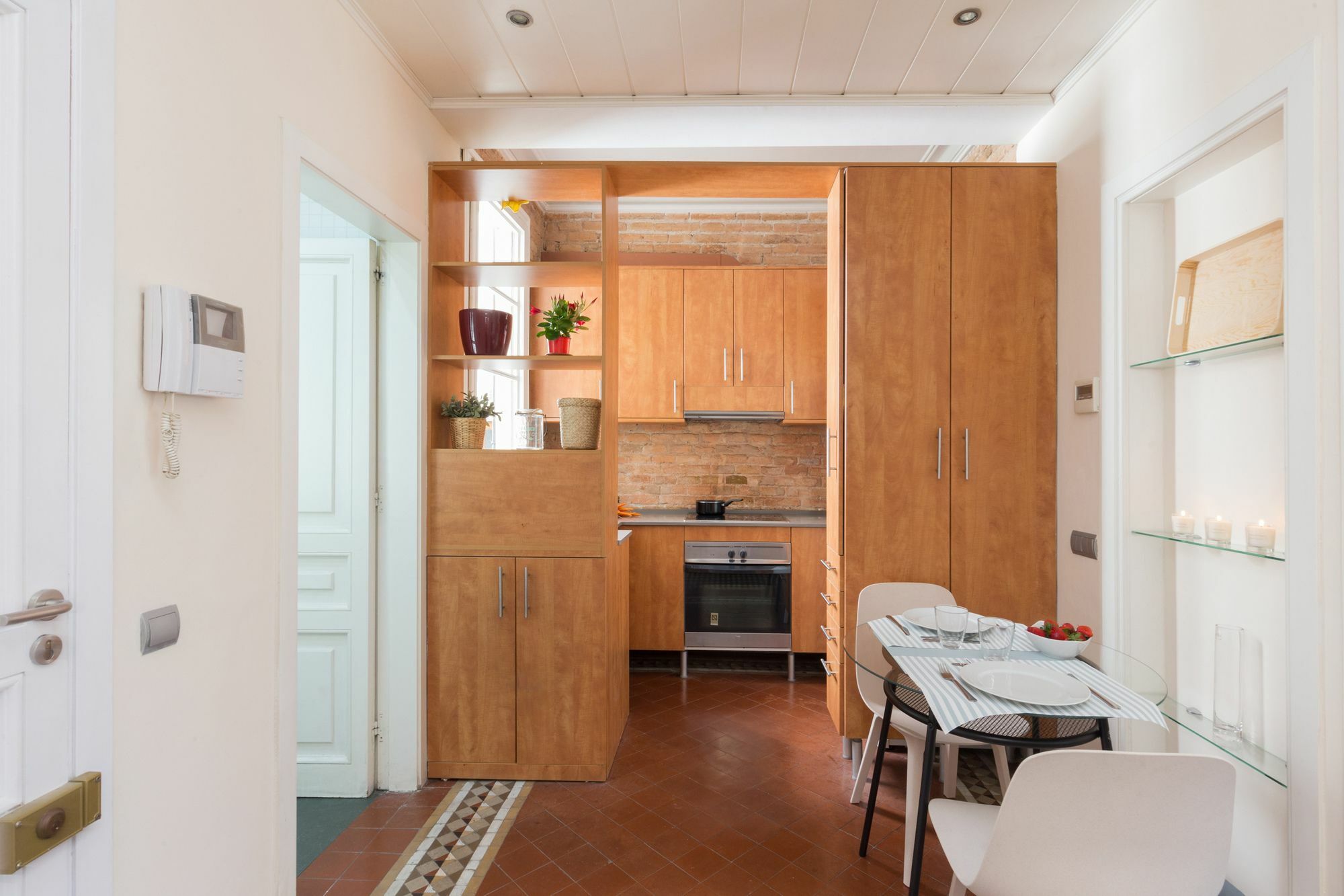 Montaber - Gran Via - Rocafort Apartment