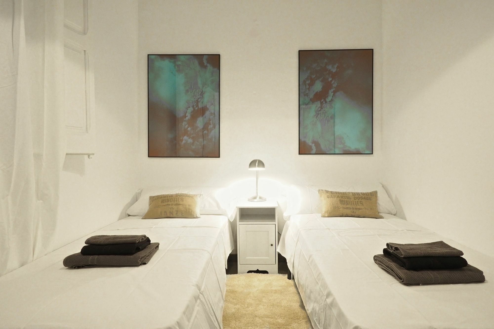 The White Flats Eixample Apartment