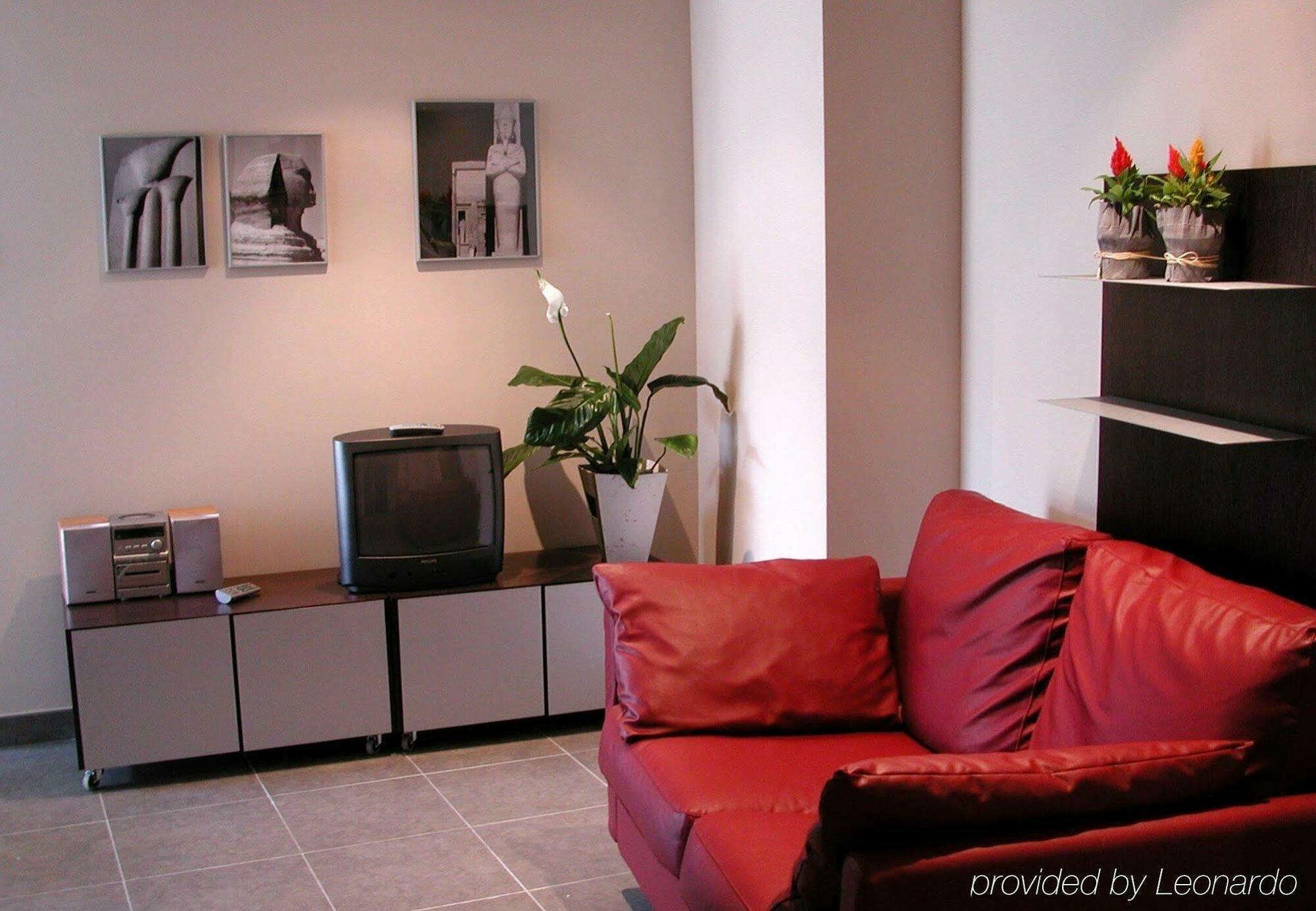 Allada 3* 3* Barcelona