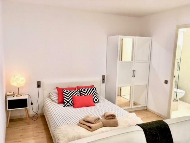 Nice In The Middle Of Born Apartment *