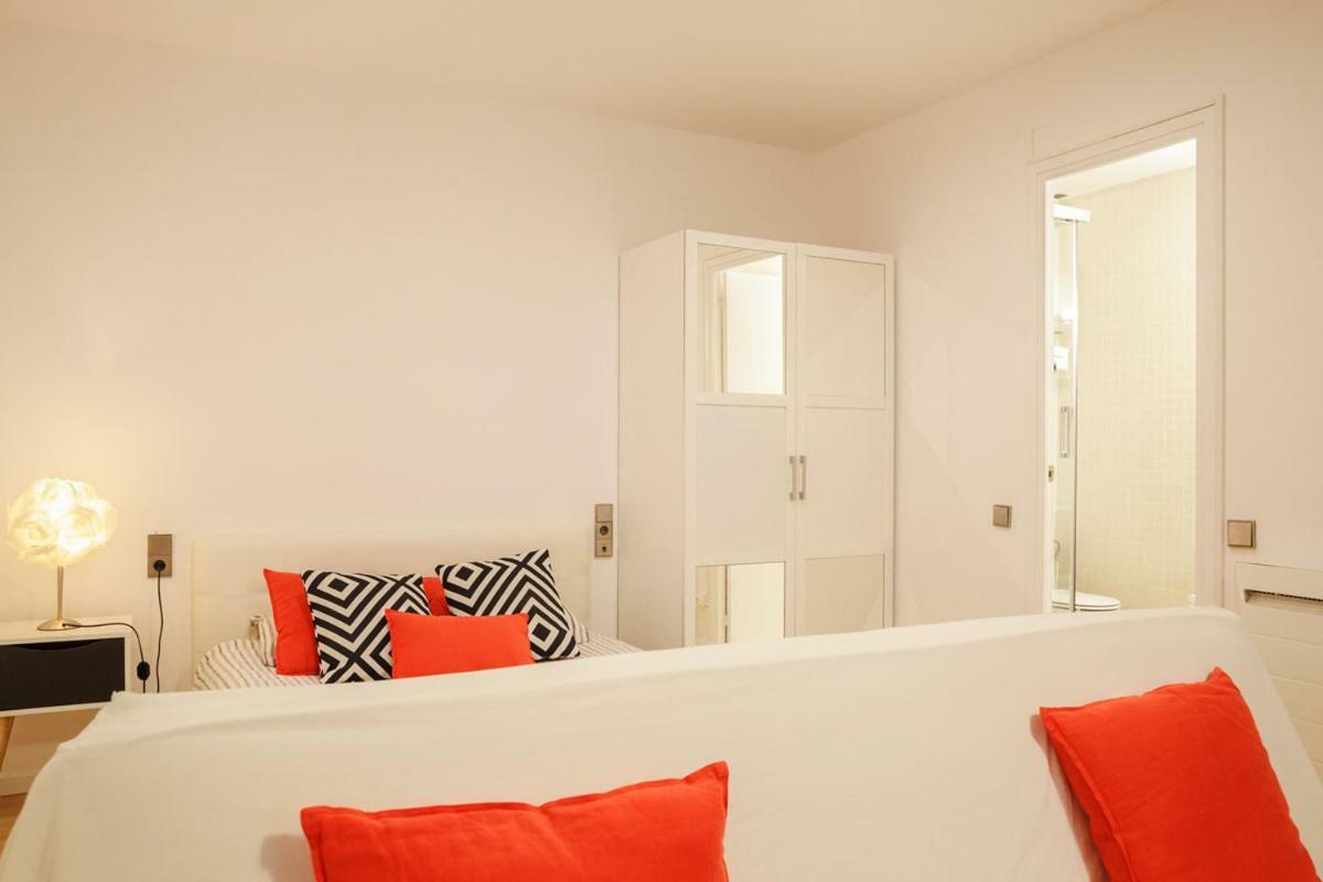 Nice In The Middle Of Born Apartment