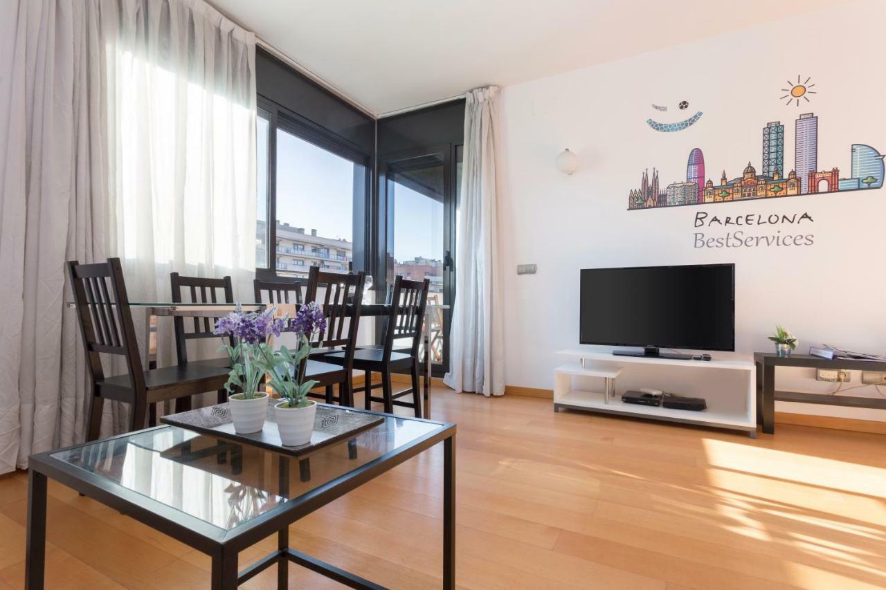 1217 - Pool And Ii Apartment *