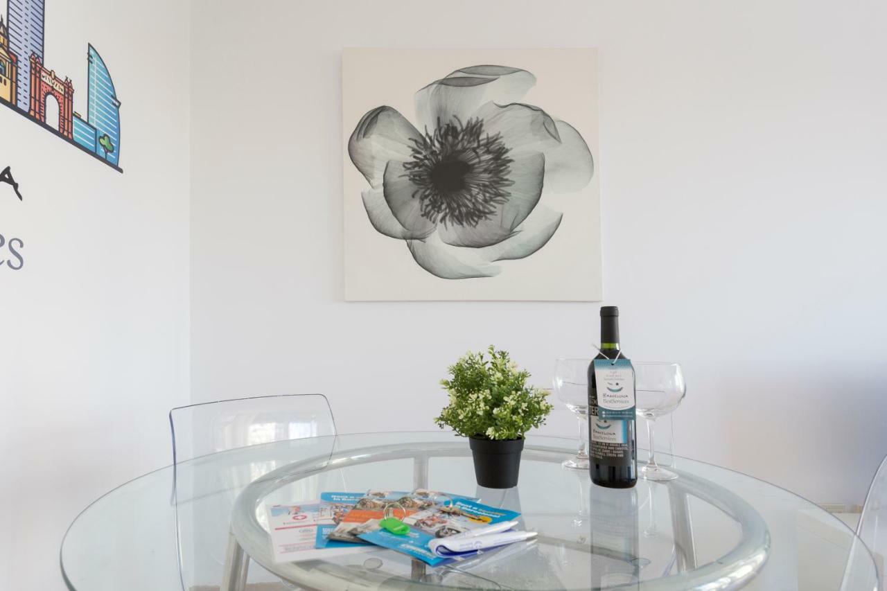 1214 - Two Bedrooms Ciutadella Apartment Barcelona