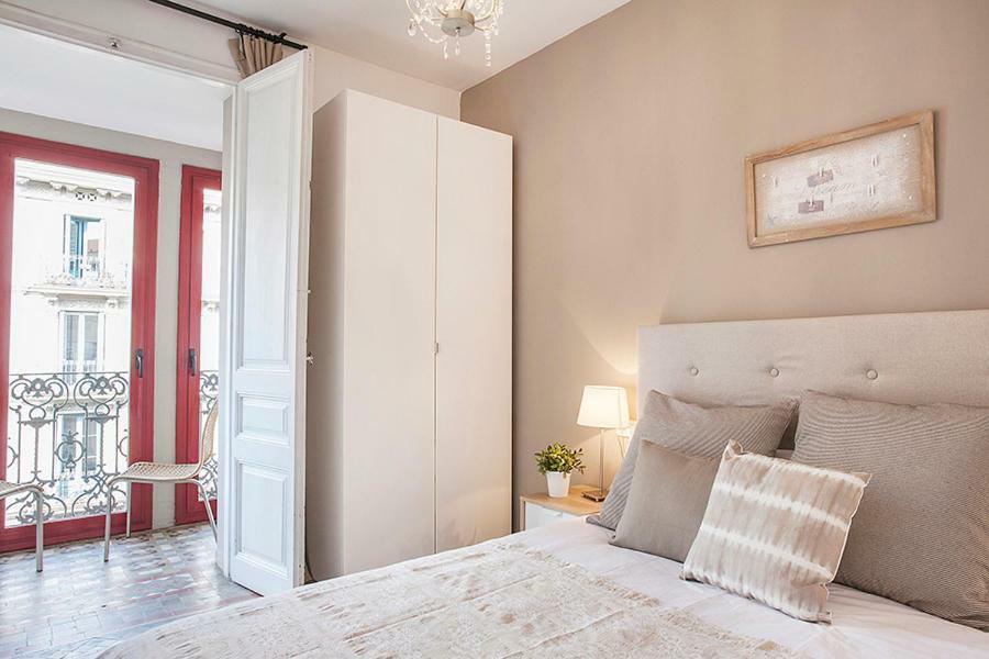 Appartement Grande And Authentic In Eixample With Central Ac, Mosaic