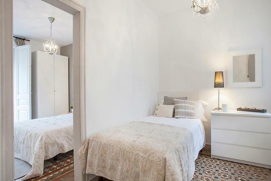 Grande And Authentic In Eixample With Central Ac, Mosaic