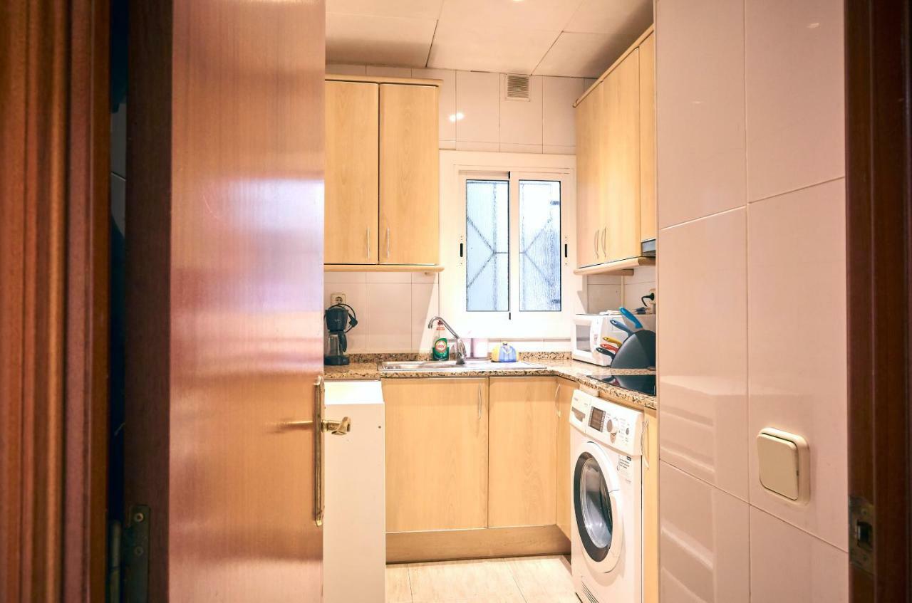 Torrassa Fira Apartment *