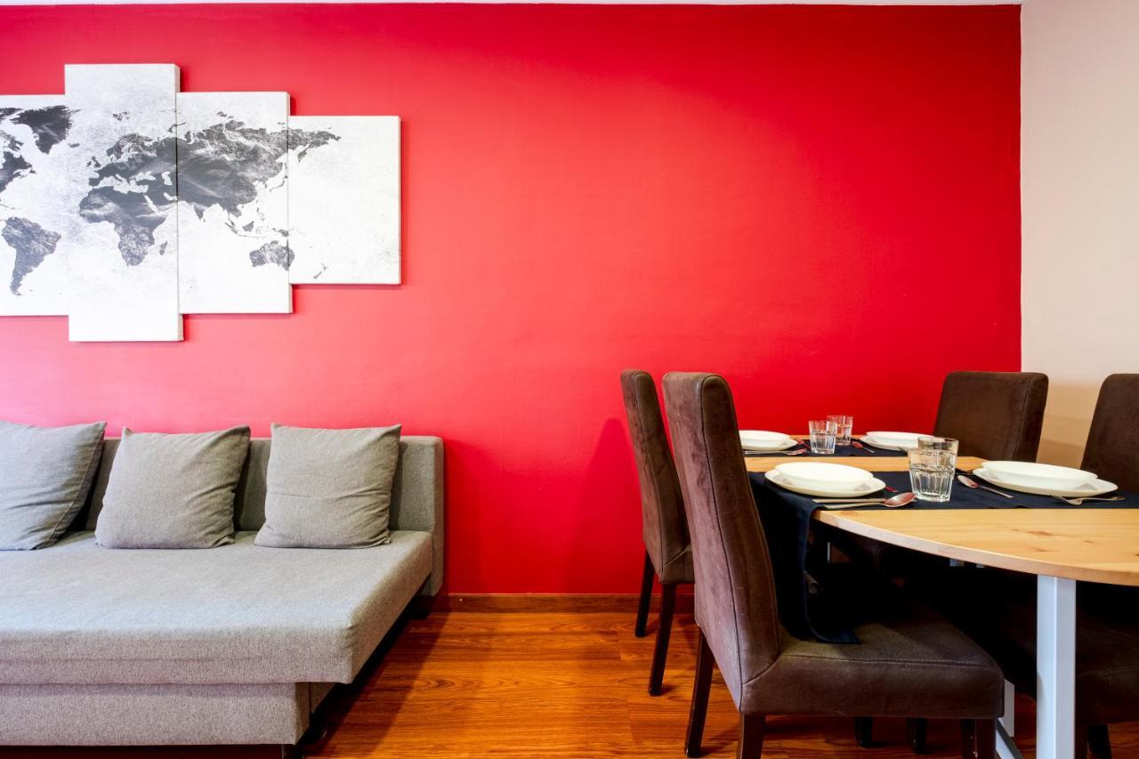 Apartment Three Bedroom In Sants Barcelona