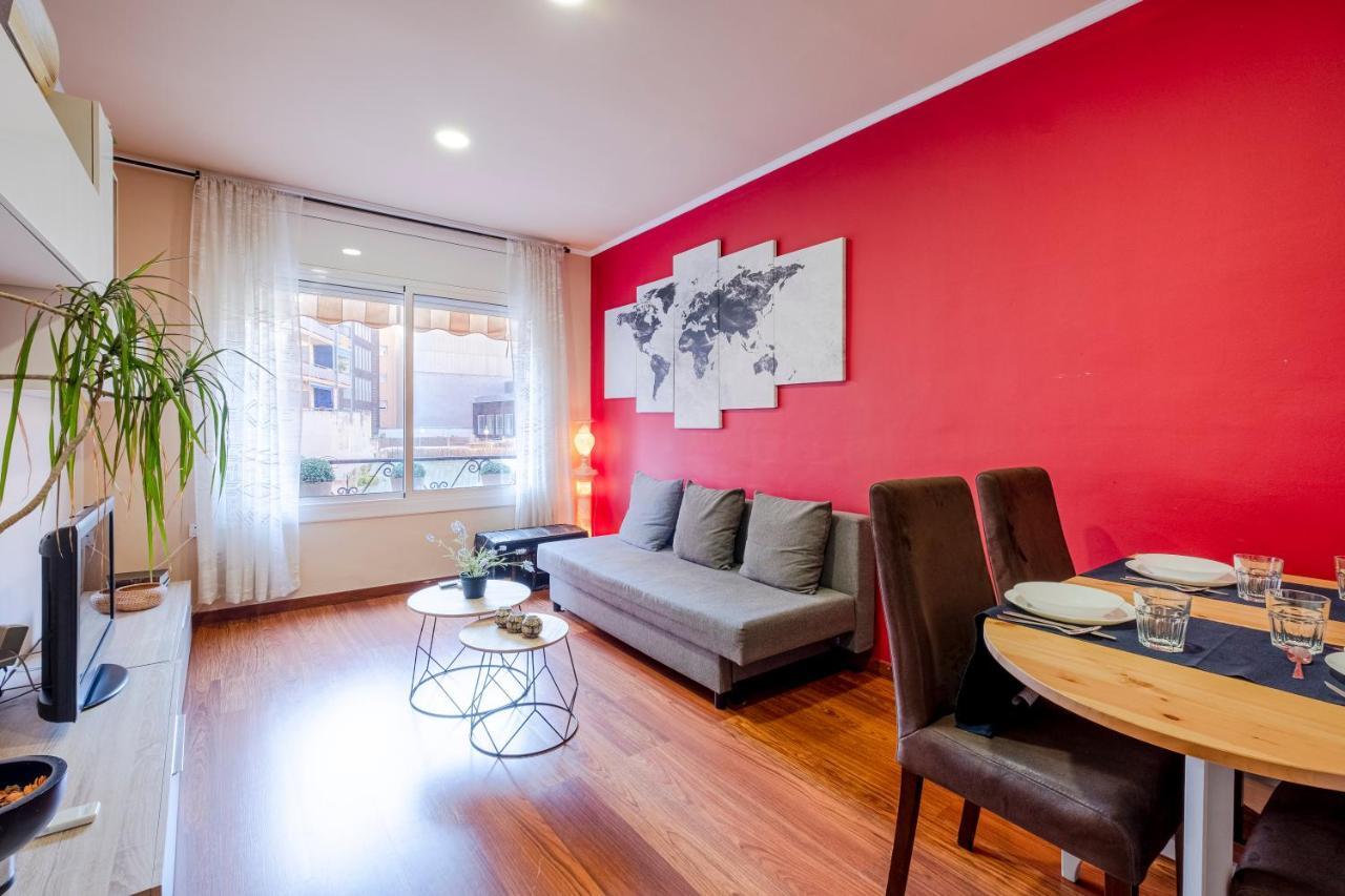 Three Bedroom In Sants Apartment
