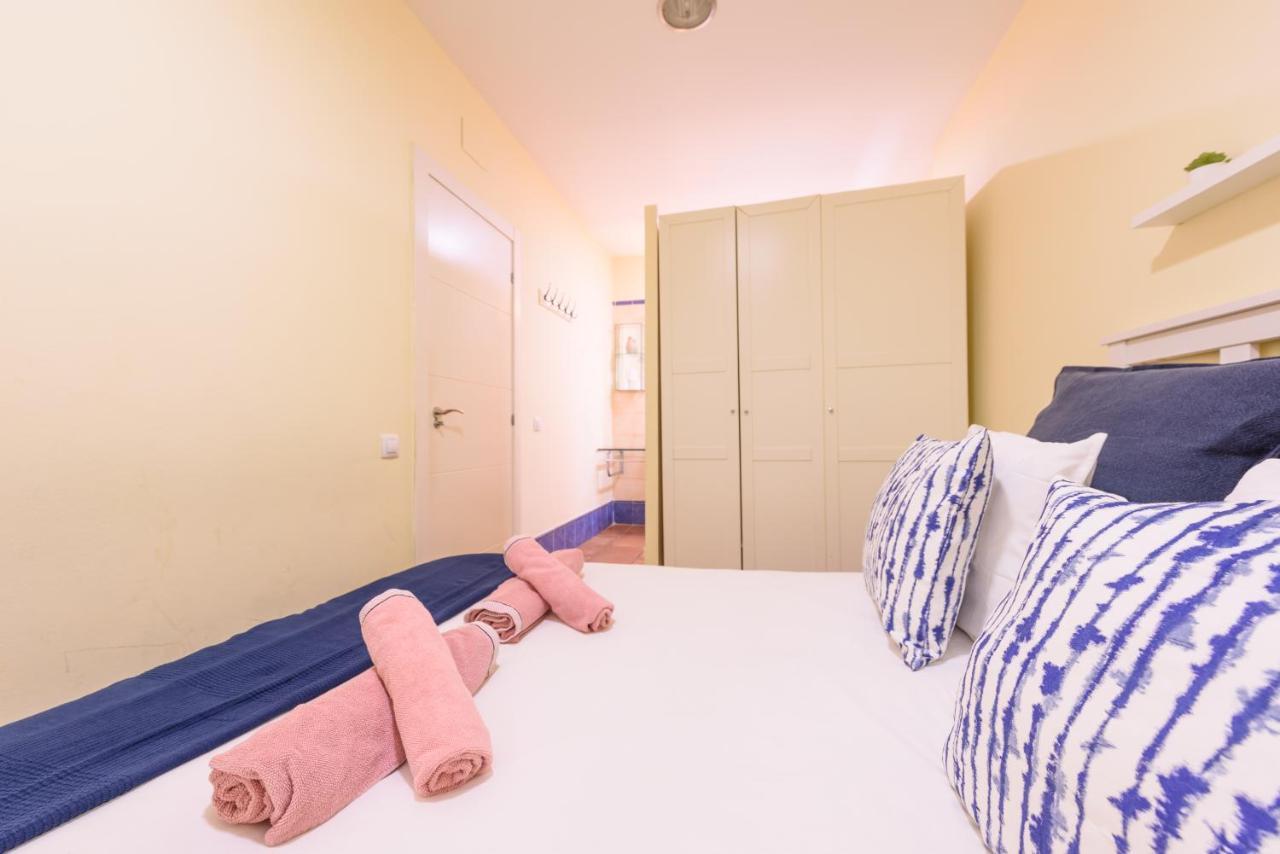 Ramblasrentals Chic & Spacious Flat Pool Table 15m Ramblas - Parking - Wifi *