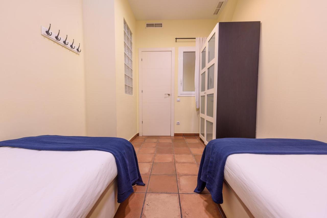 Ramblasrentals Chic & Spacious Flat Pool Table 15m Ramblas - Parking - Wifi * Barcelona
