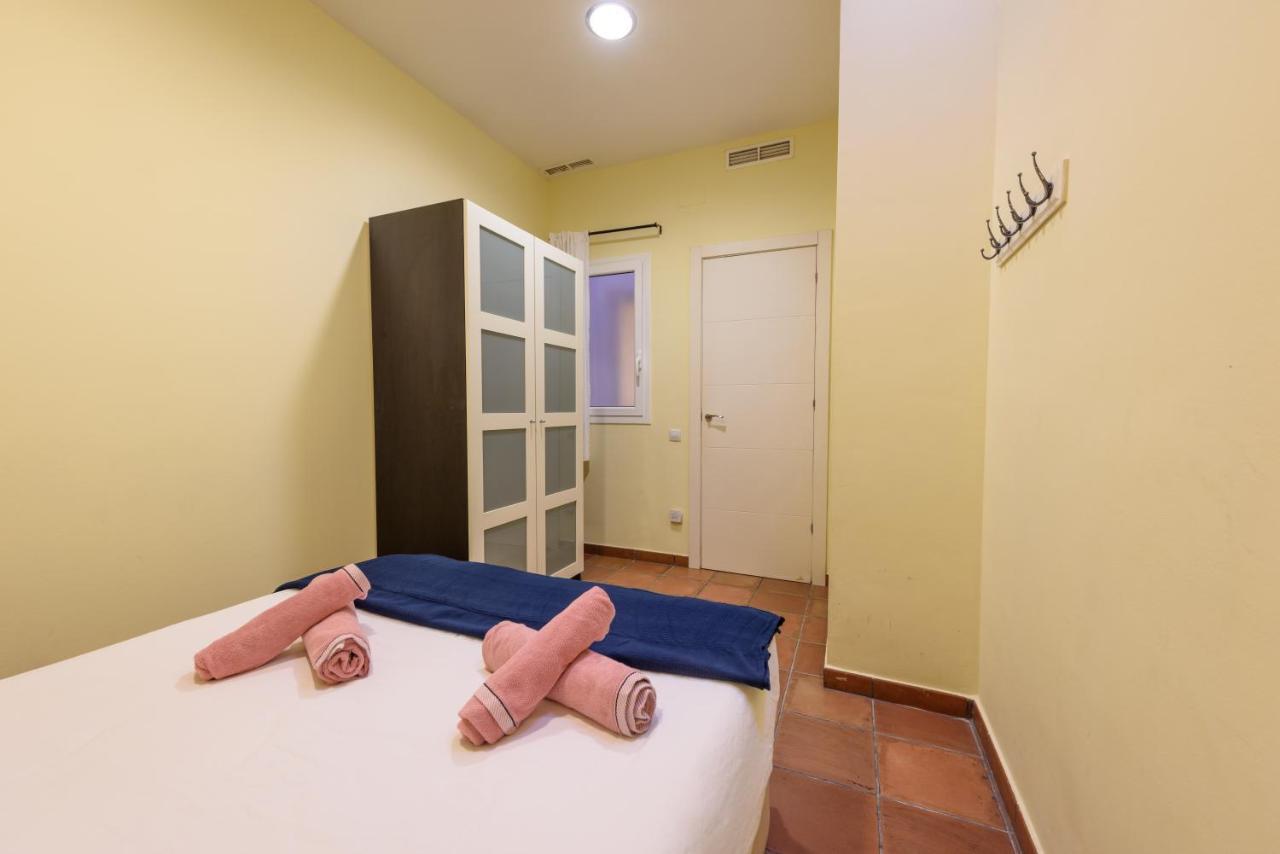 Apartment Ramblasrentals Chic & Spacious Flat Pool Table 15m Ramblas - Parking - Wifi *