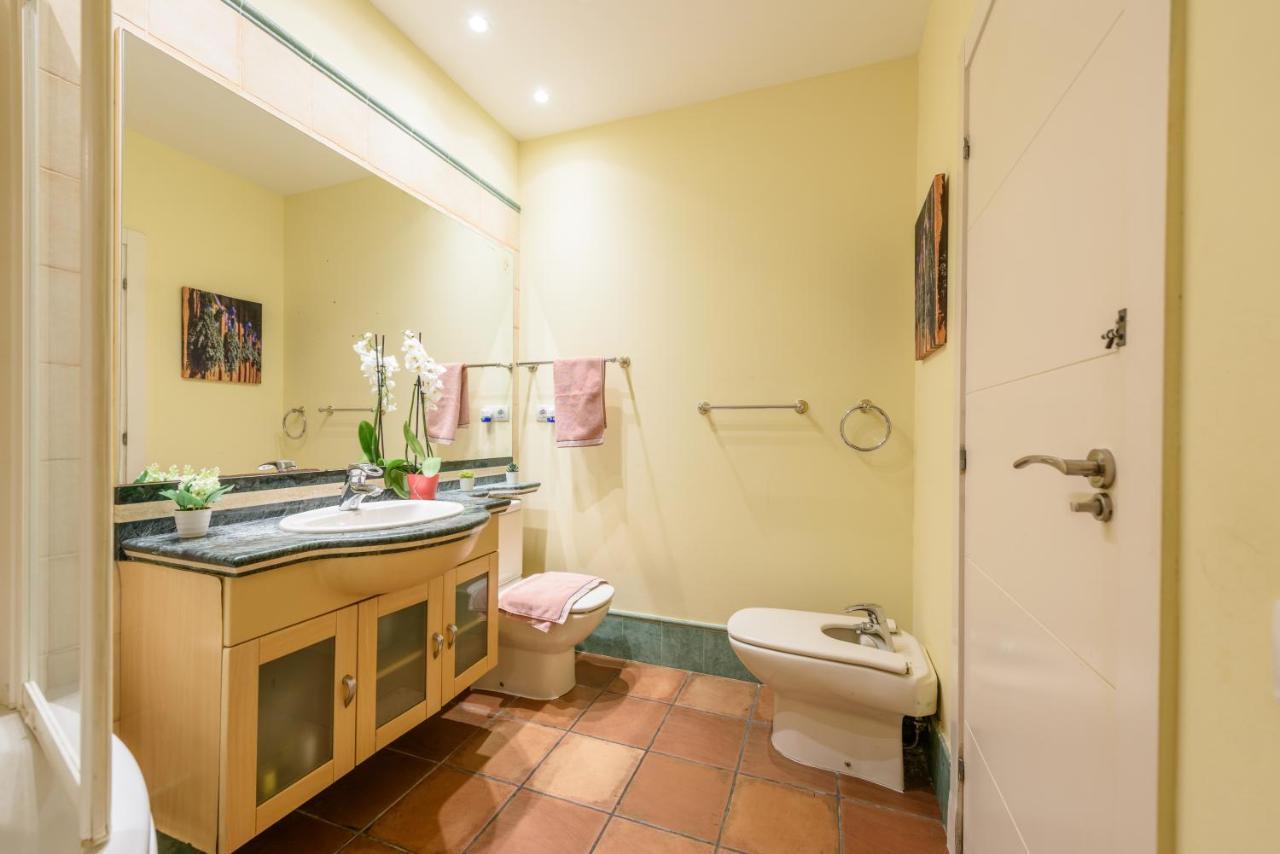 Ramblasrentals Chic & Spacious Flat Pool Table 15m Ramblas - Parking - Wifi