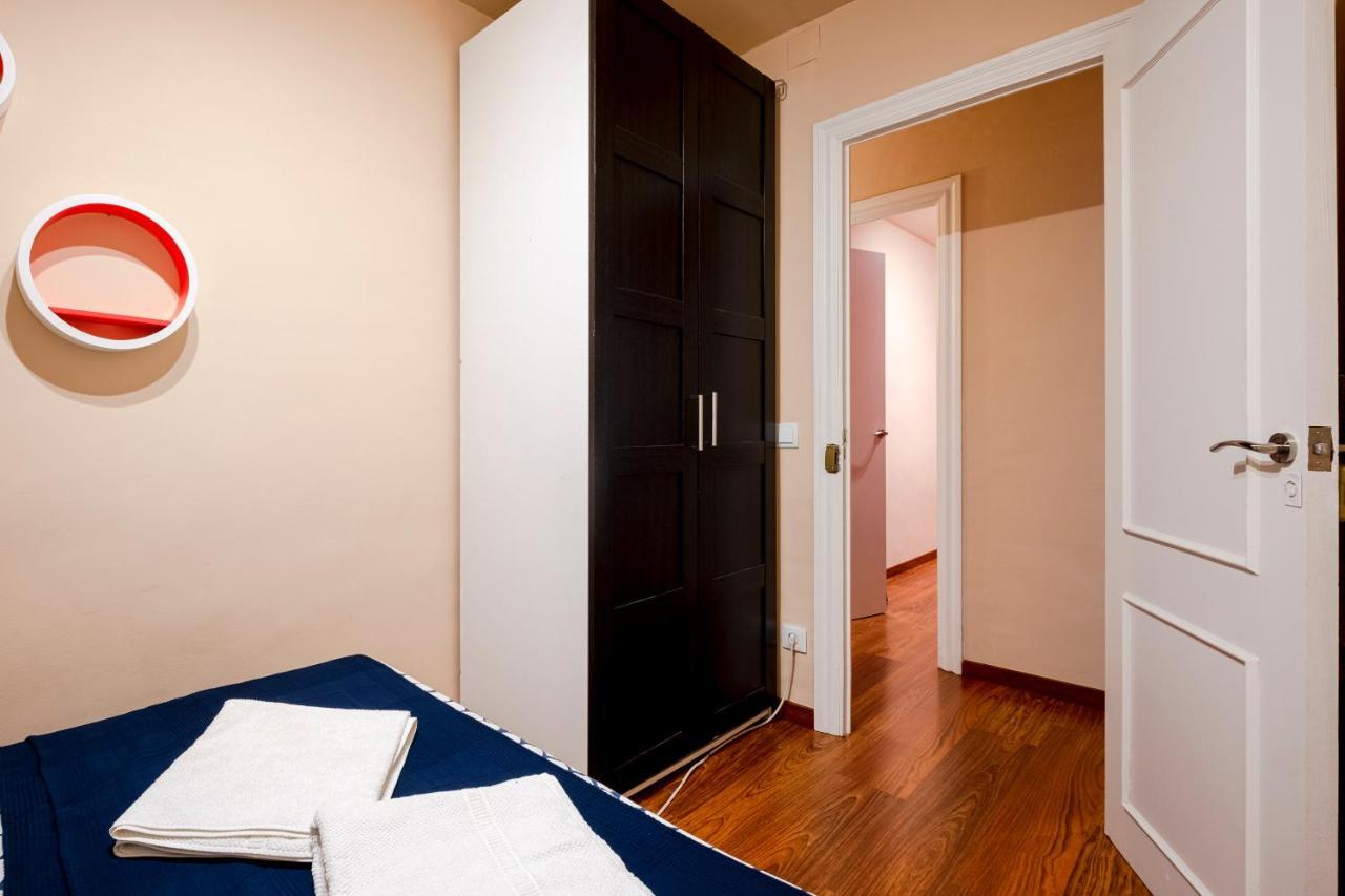 Three Bedroom In Sants *