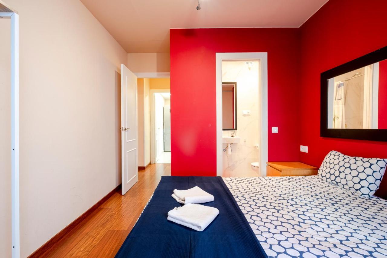 Three Bedroom In Sants Apartment