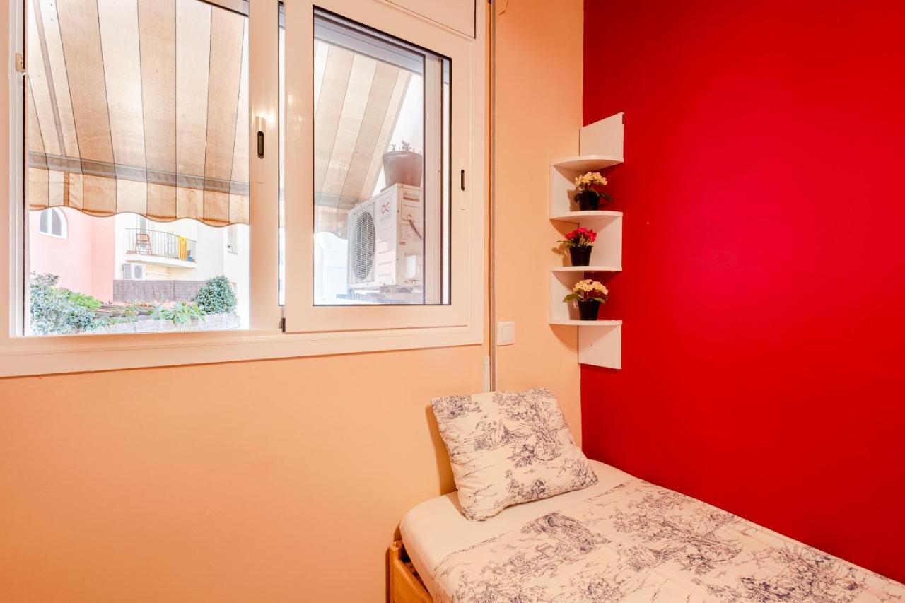 Three Bedroom In Sants Apartment