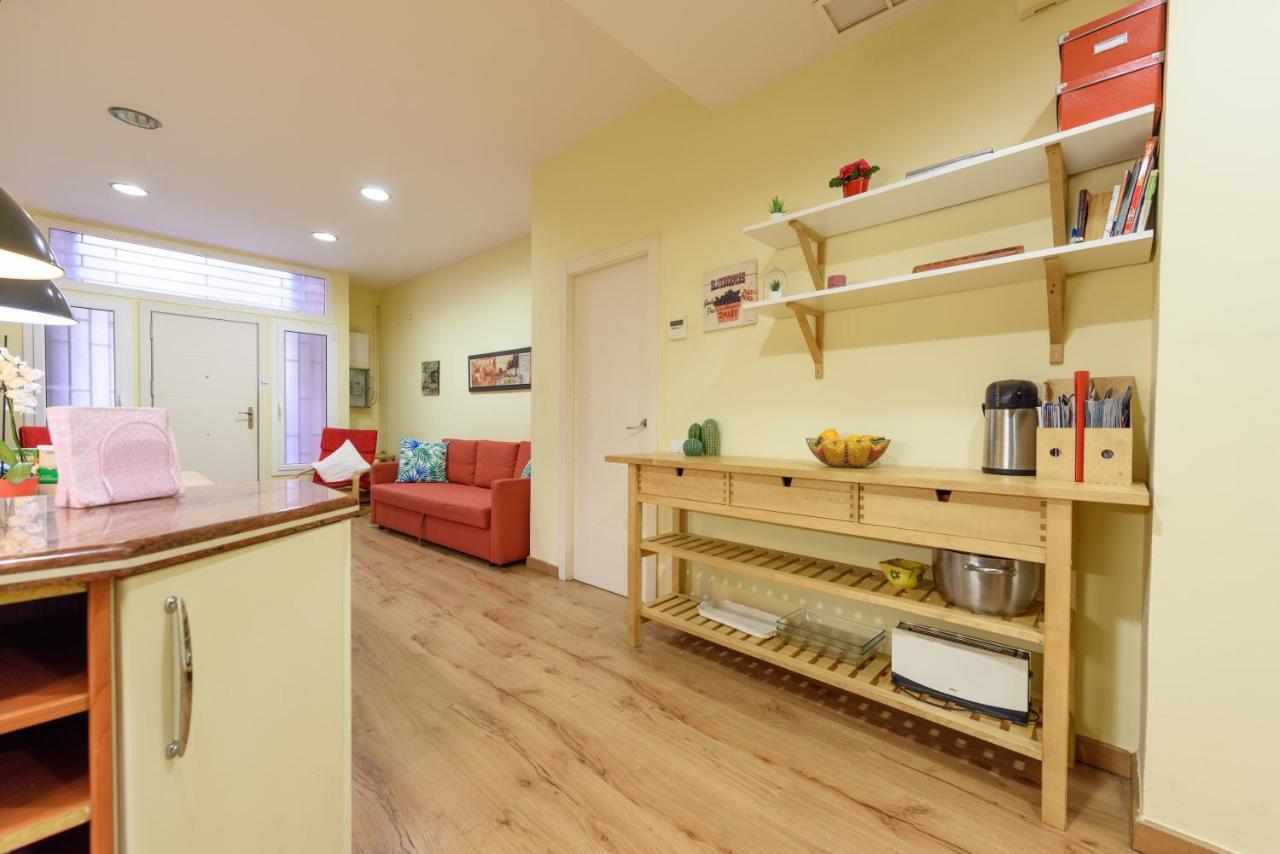 Ramblasrentals Chic & Spacious Flat Pool Table 15m Ramblas - Parking - Wifi Apartment *