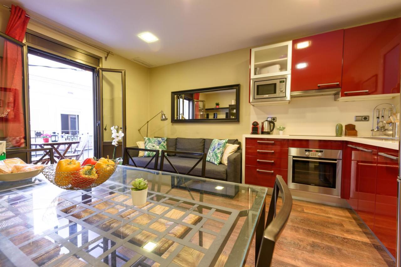 Ramblasrentals Cozy Renovated 2br With Balcony Lift 20m Rambla - Parking - Wifi Apartment Barcelona